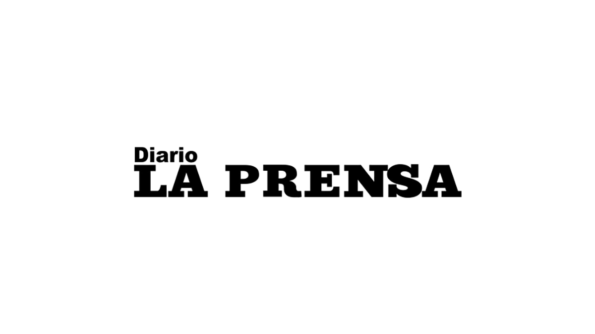 Cómo Publicar en La Prensa Publicar licitaciones y avisos legales en La Prensa es rápido y seguro con nuestro servicio de gestión directa y sin intermediarios. Pasos para Publicar: Enviá el texto de tu aviso legal, ya sea en formato foto o escrito. Indicá la fecha de publicación y recibí un presupuesto detallado en pocos minutos. Confirmá la publicación y dejá el resto en nuestras manos. Formas de Pago: Tarjetas de crédito y débito. Transferencias bancarias. Efectivo. Billeteras virtuales como Mercado Pago. Entrega de Ejemplares: Te entregamos el ejemplar de La Prensa con tu aviso publicado para presentar en el expediente. Podés retirarlo en nuestras oficinas en Tucumán 1506, CABA, Oficina 201 o solicitar envío a domicilio con rapidez y seguridad. Contacto: Teléfono: (011) 5263-9642 WhatsApp: +54 9 11 3608-1561 Correo: comercial@publicarlicitaciones.com Nos encargamos de cada detalle para garantizar una publicación precisa, cumpliendo con plazos y requisitos en La Prensa. ¡Solicitá tu presupuesto hoy!