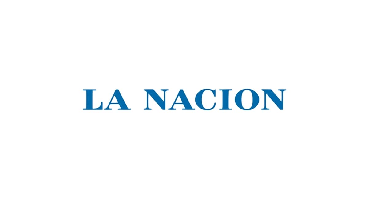 Cómo Publicar en La Nación Publicar licitaciones y avisos legales en La Nación es fácil y eficiente con nuestro servicio especializado y sin intermediarios. Pasos para Publicar: Enviá el texto de tu aviso legal, ya sea en formato foto o escrito. Indicá la fecha exacta en la que necesitás la publicación. Recibí un presupuesto detallado en pocos minutos. Formas de Pago: Tarjetas de crédito y débito. Transferencias bancarias. Efectivo. Billeteras virtuales como Mercado Pago. Entrega de Ejemplares: Te entregamos el ejemplar de La Nación con tu aviso publicado para presentar en el expediente. Podés retirarlo en nuestras oficinas en Tucumán 1506, CABA, Oficina 201 o solicitar envío a domicilio de manera rápida y segura. Contacto: Teléfono: (011) 5263-9642 WhatsApp: +54 9 11 3608-1561 Correo: comercial@publicarlicitaciones.com Garantizamos profesionalismo, cumplimiento de plazos y precisión en cada publicación en La Nación. ¡Solicitá tu presupuesto ahora y asegurá tu aviso!